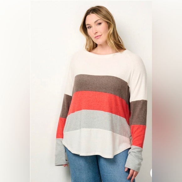 Tops - PLUS SIZE long sleeve  top